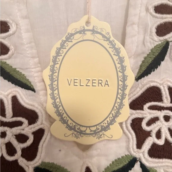 Velzera Cream Bell Sleeve V-Neck Sundress - Picture 5 of 8
